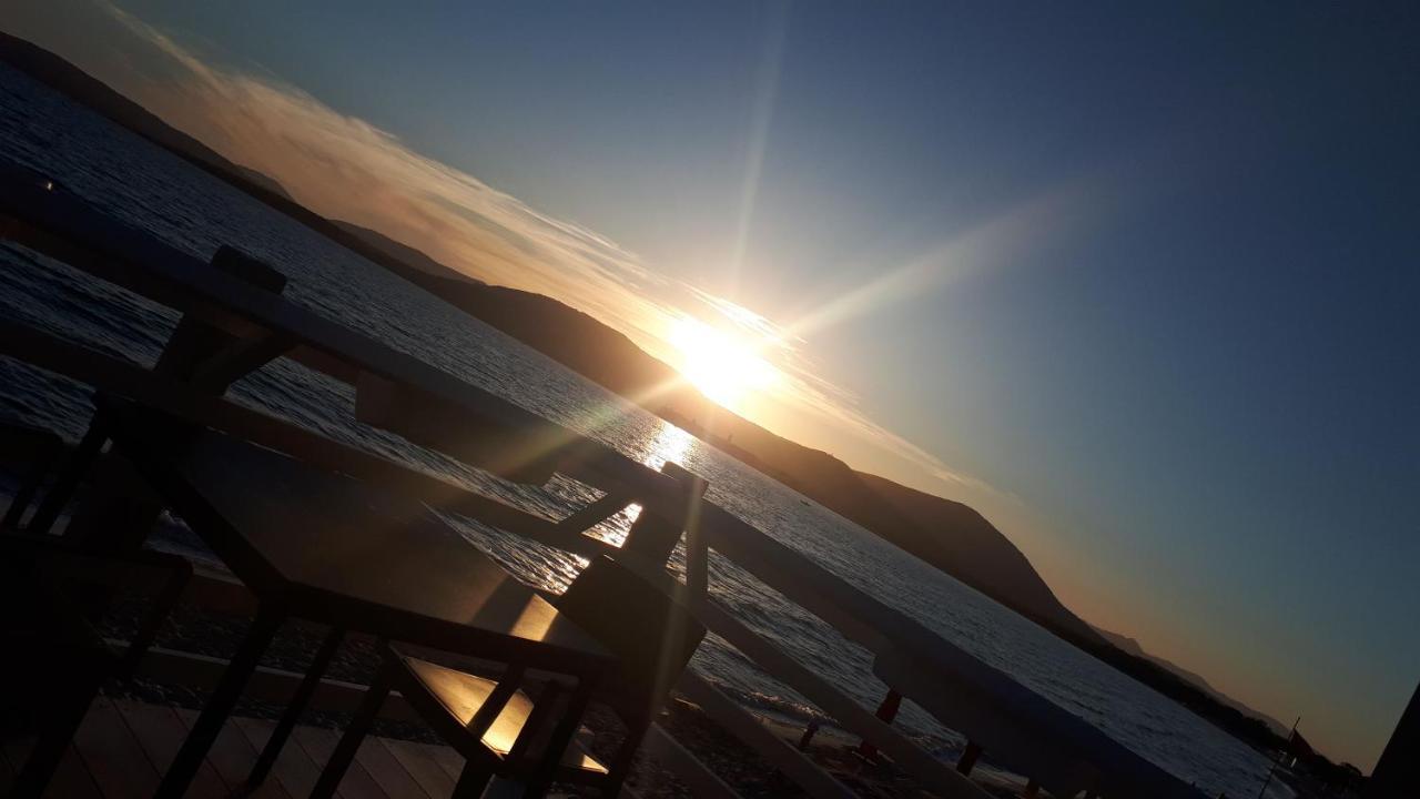 Orange Sunset, Seaview & Beach Front ألغيرو المظهر الخارجي الصورة